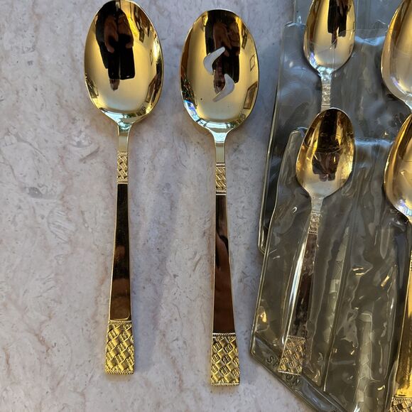 Supreme Cutlery By Towle 50 Piece Set Gold Plated Over Stainless Flatware Vtg - Picture 2 of 4
